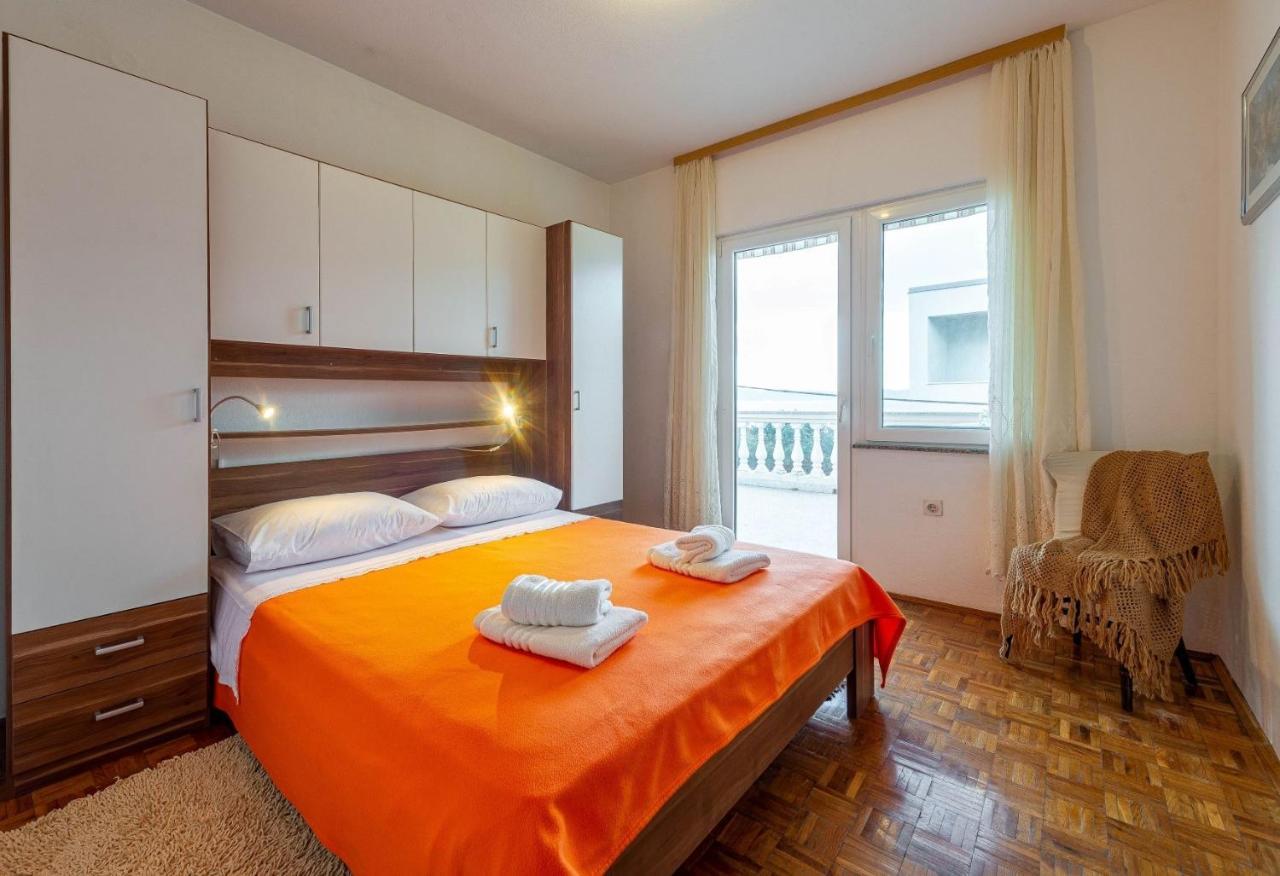 Family Friendly Seaside Apartments Kozino, Zadar - 5749 Petrčane Exterior foto