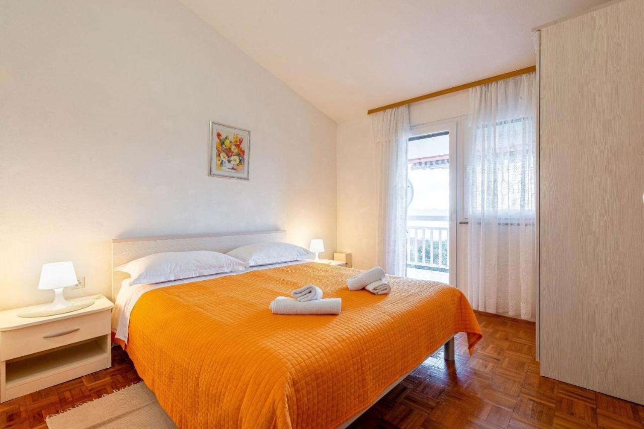 Family Friendly Seaside Apartments Kozino, Zadar - 5749 Petrčane Exterior foto